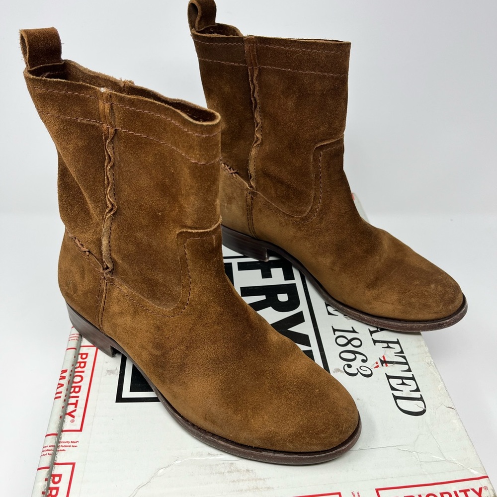 Frye Cara short Wood Brown Western Suede flat Ankle Boots 6M Style#78321